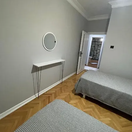Apartment Sirinyali Denize 100 M Gunluk Daireler *