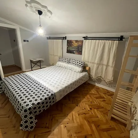 Sirinyali Denize 100 M Gunluk Daireler Apartment
