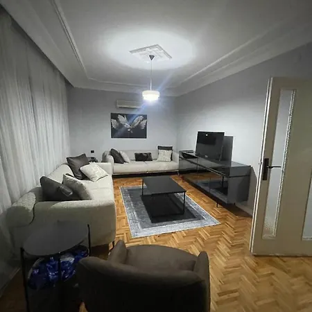 Sirinyali Denize 100 M Gunluk Daireler * Antalya